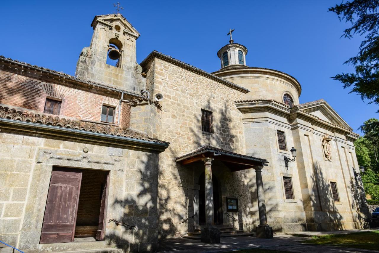 Gredos Abantera Lägenhet Arenas de San Pedro Exteriör bild